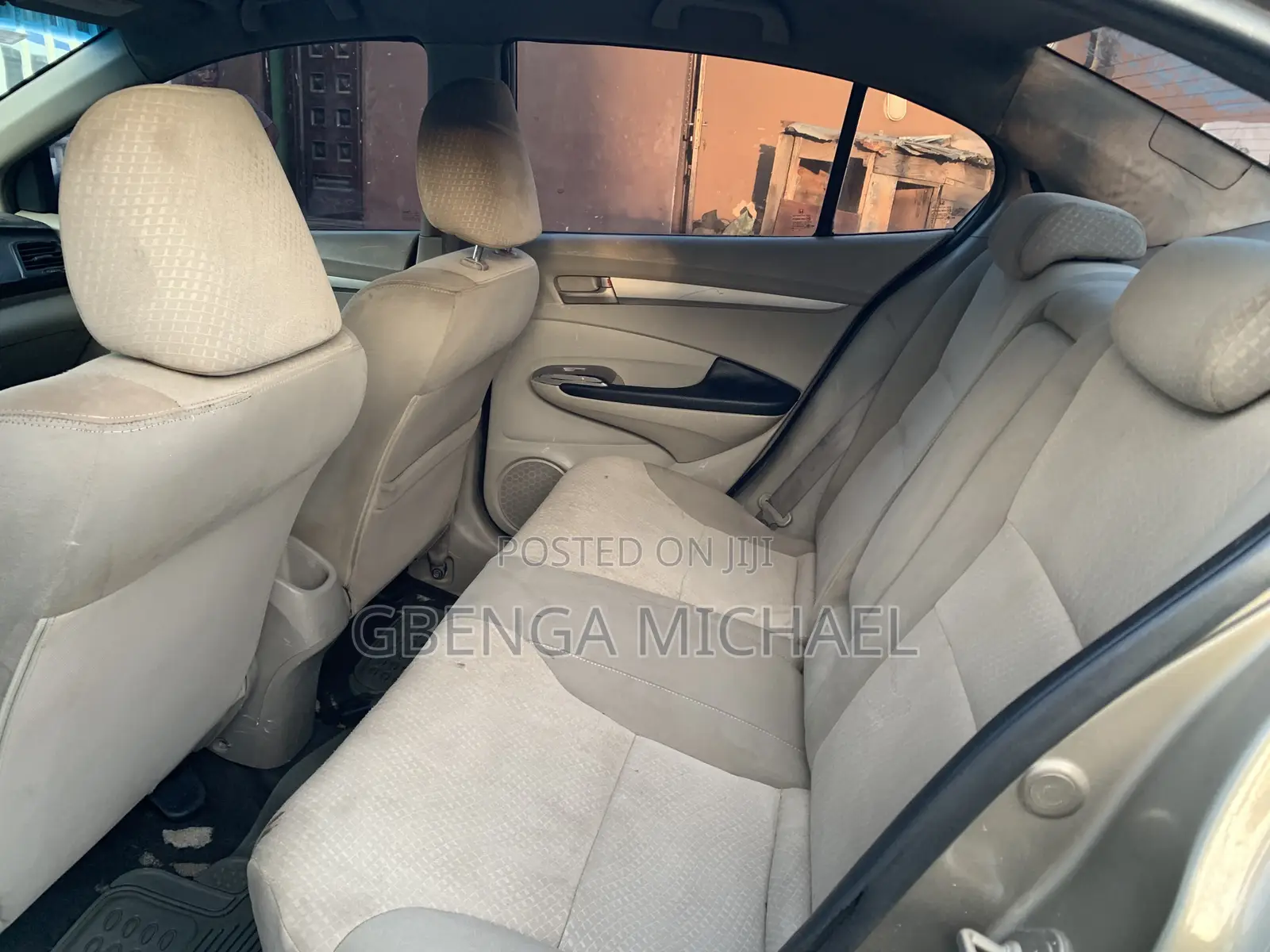 Honda City 2010 Gold