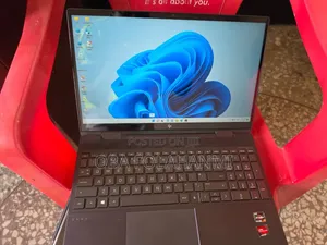 Laptop HP Envy 15-ep0xxx 16GB Intel Core i9 SSD 512GB