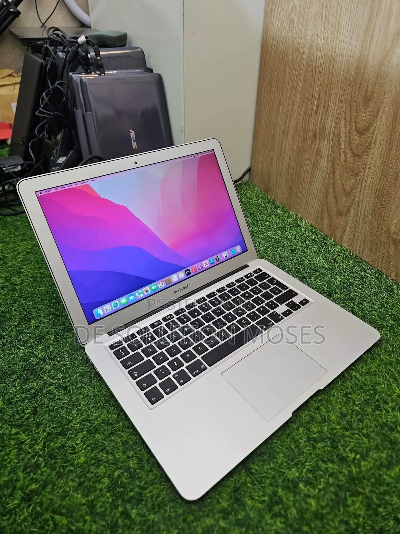 Laptop Apple MacBook Air 2015 2GB Intel Core i5 SSD 128GB