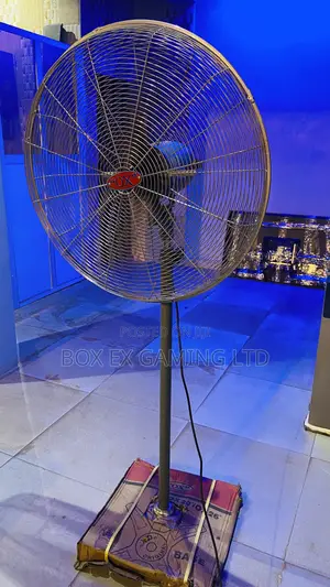 18 Inch Ox Fan (Less Than 6 Months Old)