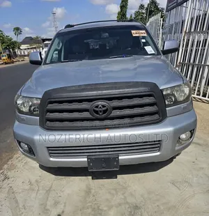 Toyota Sequoia 2008 Silver