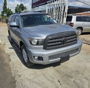 Toyota Sequoia 2008 Silver