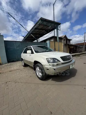 Lexus RX 300 4WD 2001 White