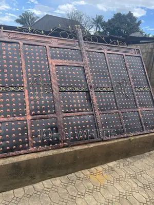 Beautiful Designing Simple Gate