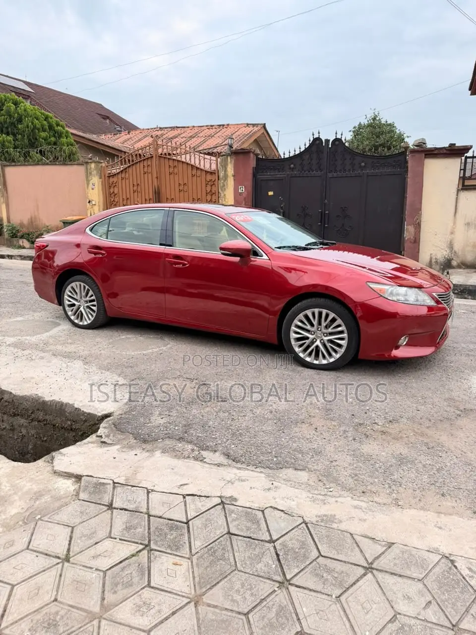 Lexus ES 2013 Red