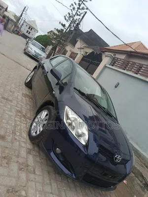Toyota Auris 2009 Blue
