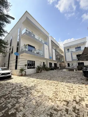 4bdrm Duplex in Utako for sale