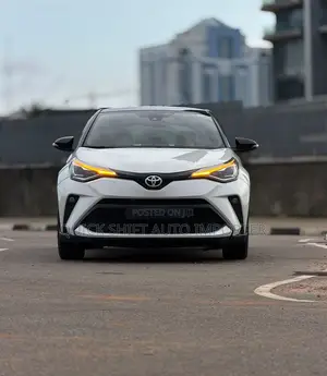Toyota C-HR 2019 White