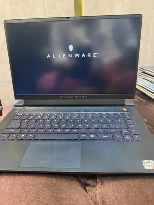 Laptop Alienware M15 R6 1GB AMD Ryzen 7 SSD 1T
