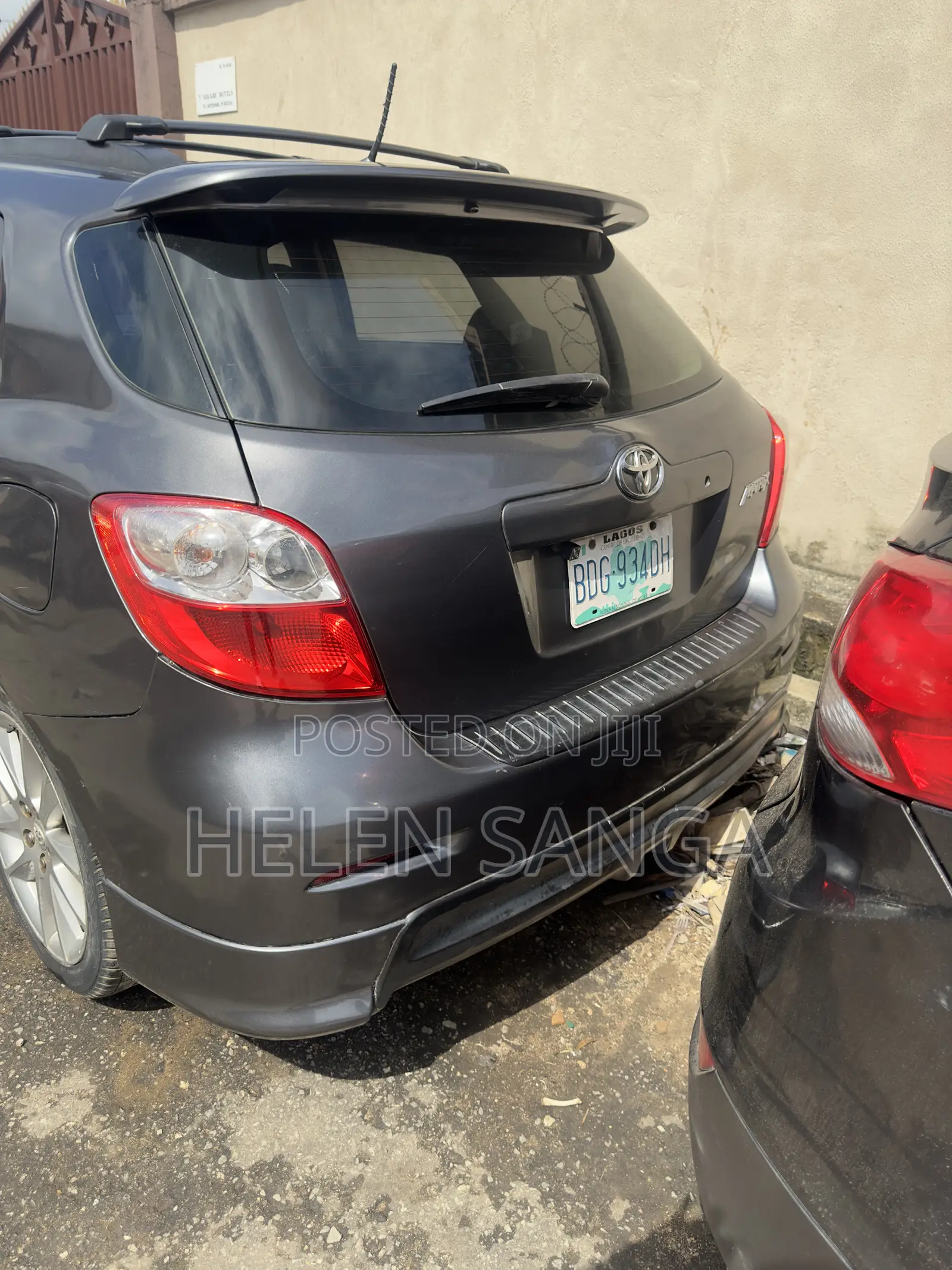 Toyota Matrix 2011 Gray