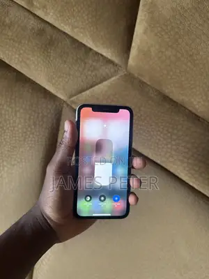 Apple iPhone XR 64 GB White