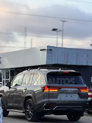 Lexus LX 600 2023 Gold