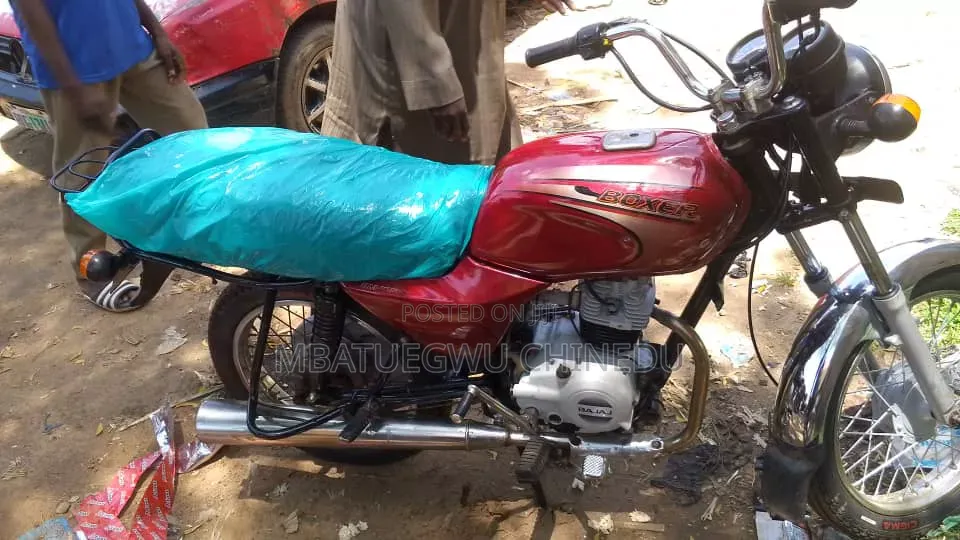Bajaj Boxer 100 2022 Red