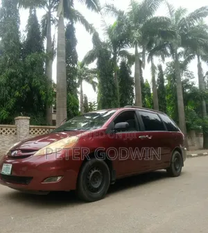 Toyota Sienna 2006 Red