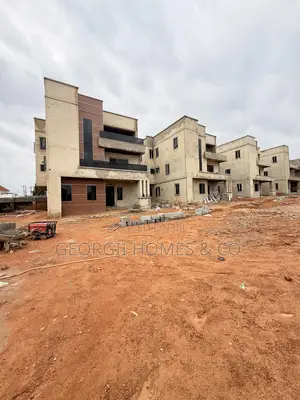 4bdrm Duplex in Kado for sale