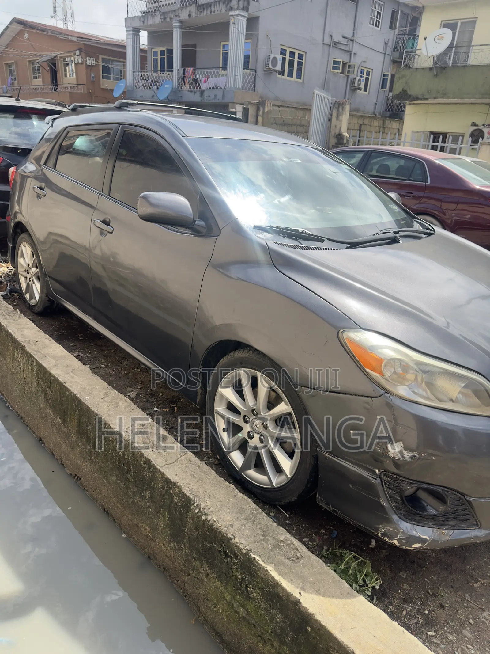 Toyota Matrix 2011 Gray