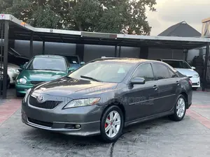 Toyota Camry SE V6 4dr Sedan (3.5L 6cyl 6AM) 2009 Gray