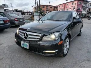 Mercedes-Benz C300 Luxury 4Matic Sedan AWD (3.0L 6cyl 7A) 2012 Black