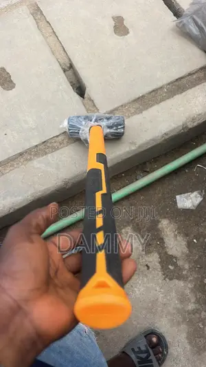 Heavy-Duty Fiberglass-Handled Hammer