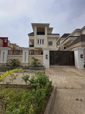 7bdrm Duplex in Guzape District for sale