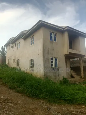 Land in Magboro