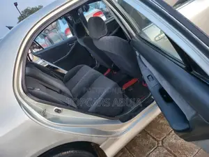 Toyota Corolla 2004 Silver