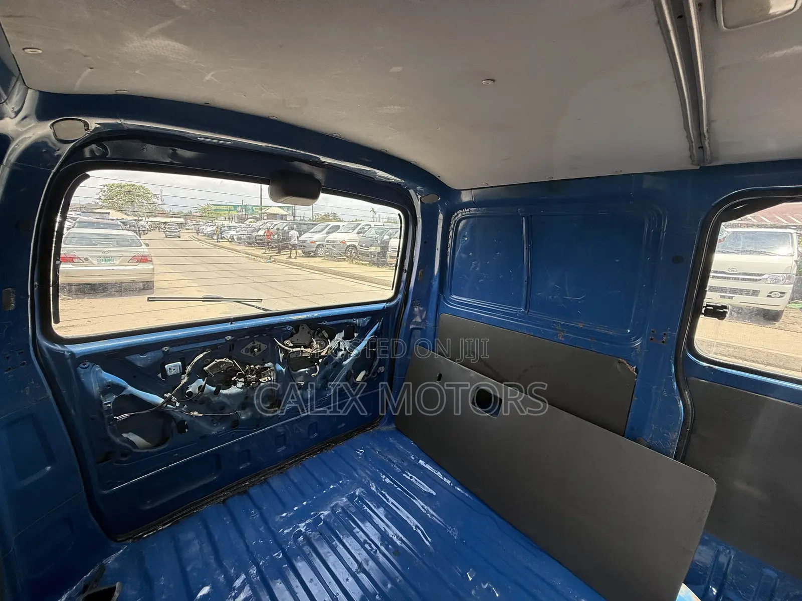 Toyota HiAce 2006 Blue