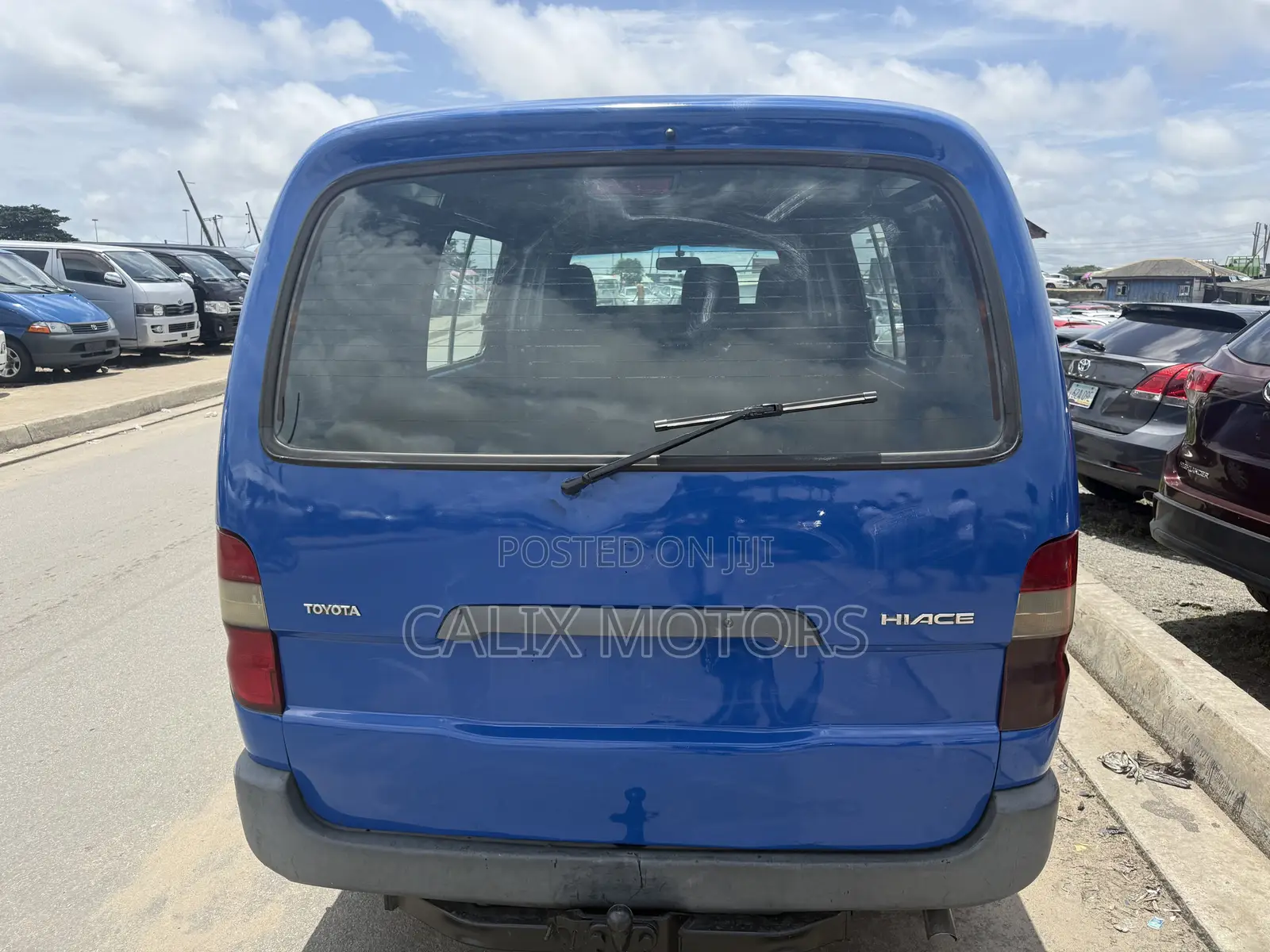 Toyota HiAce 2006 Blue