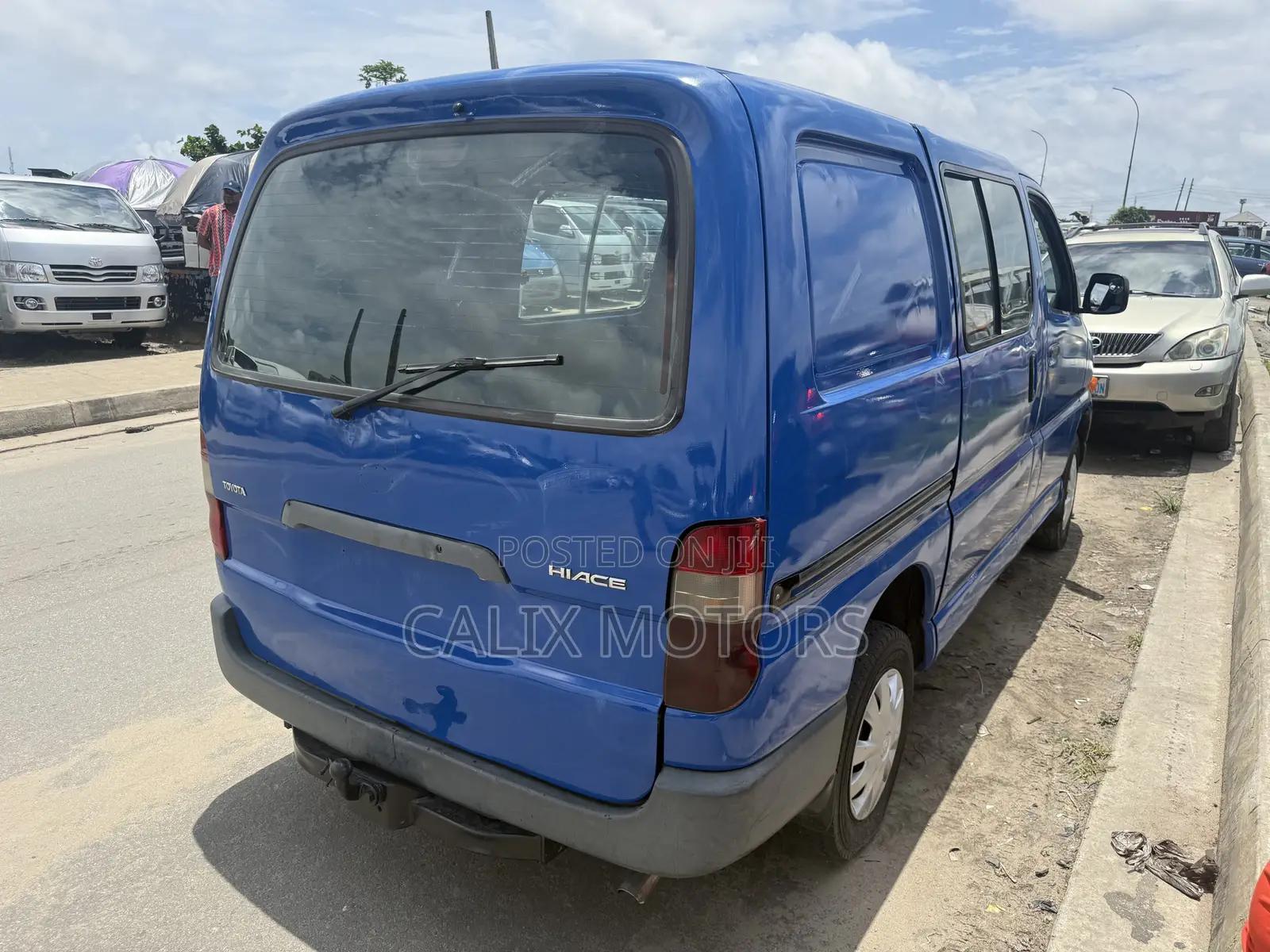 Toyota HiAce 2006 Blue