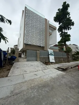 5bdrm Duplex in Banana Island for sale