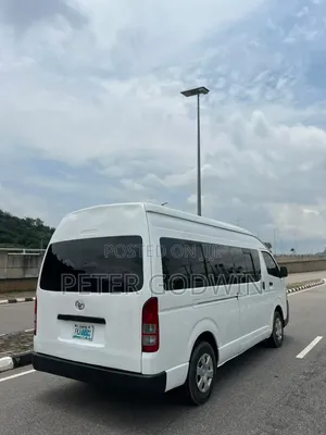 Toyota HiAce 2012 White