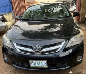 Toyota Corolla XLE 4dr Sedan (1.8L 4cyl 4A) 2009 Gray