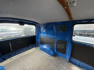Toyota HiAce 2008 Blue