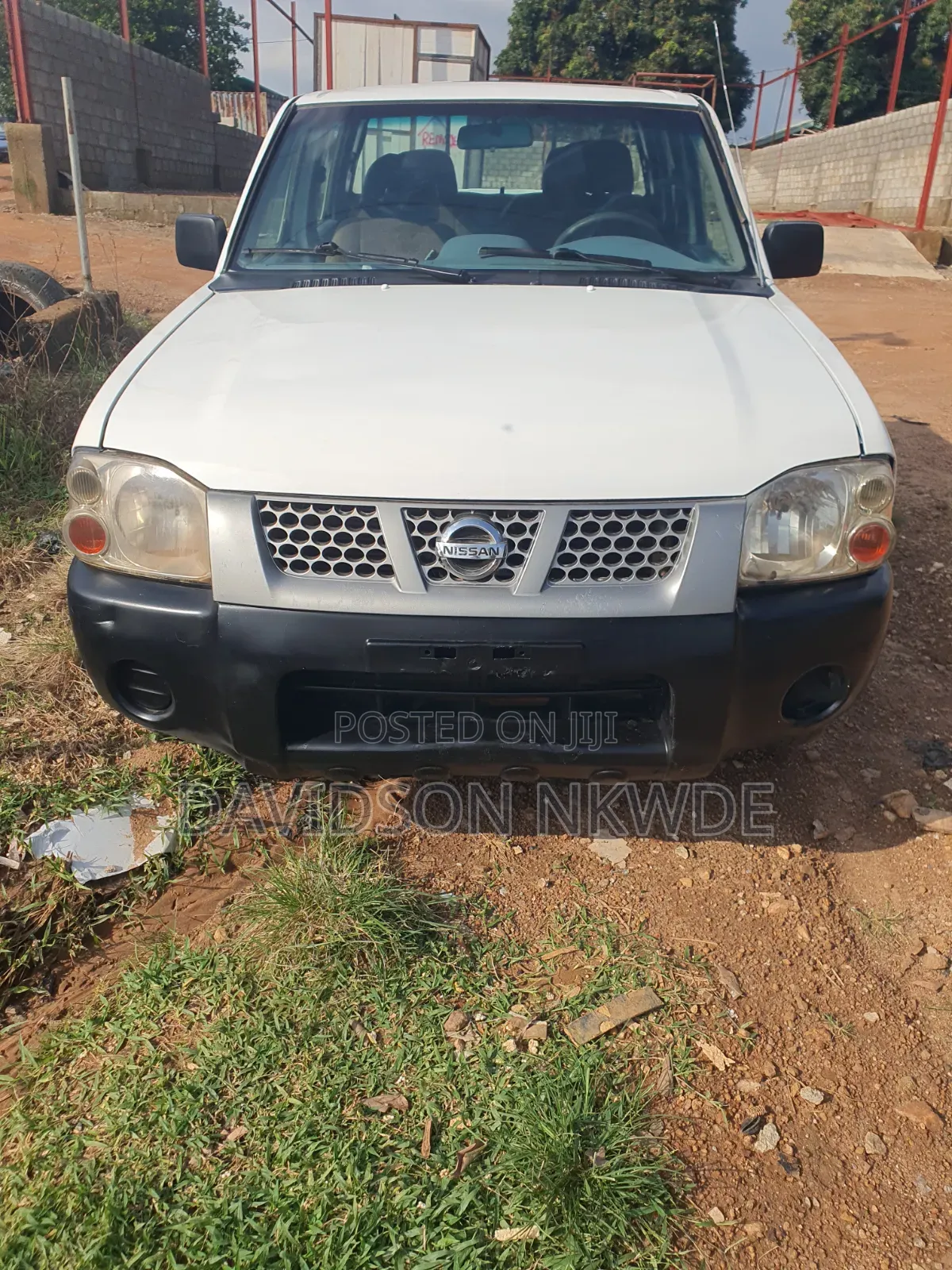 Nissan Frontier 2014 White