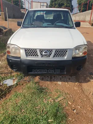Nissan Frontier 2014 White