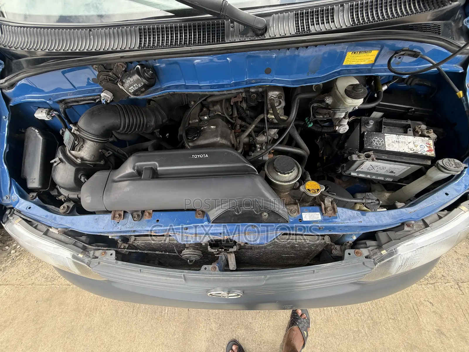 Toyota HiAce 2008 Blue