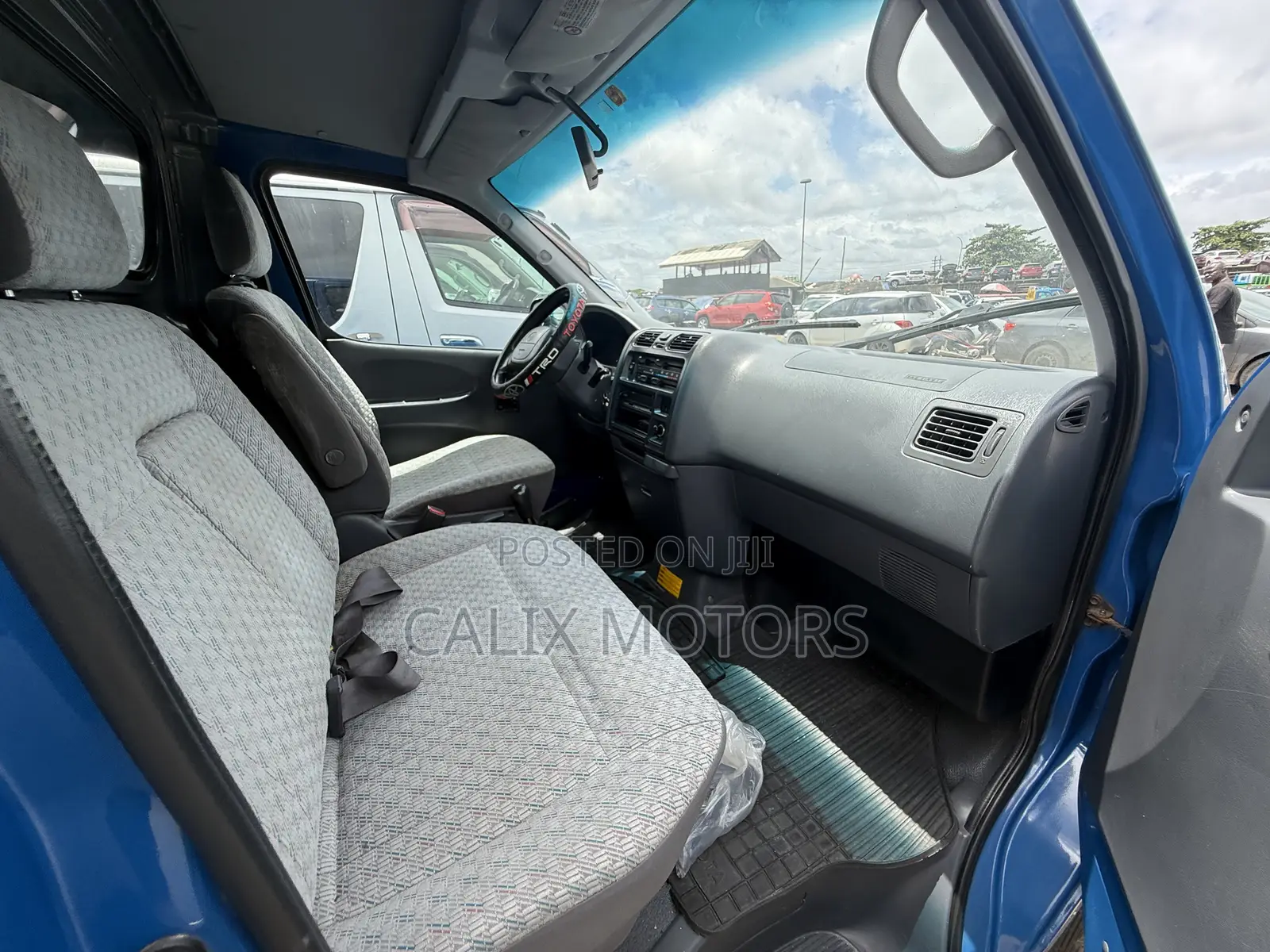 Toyota HiAce 2008 Blue