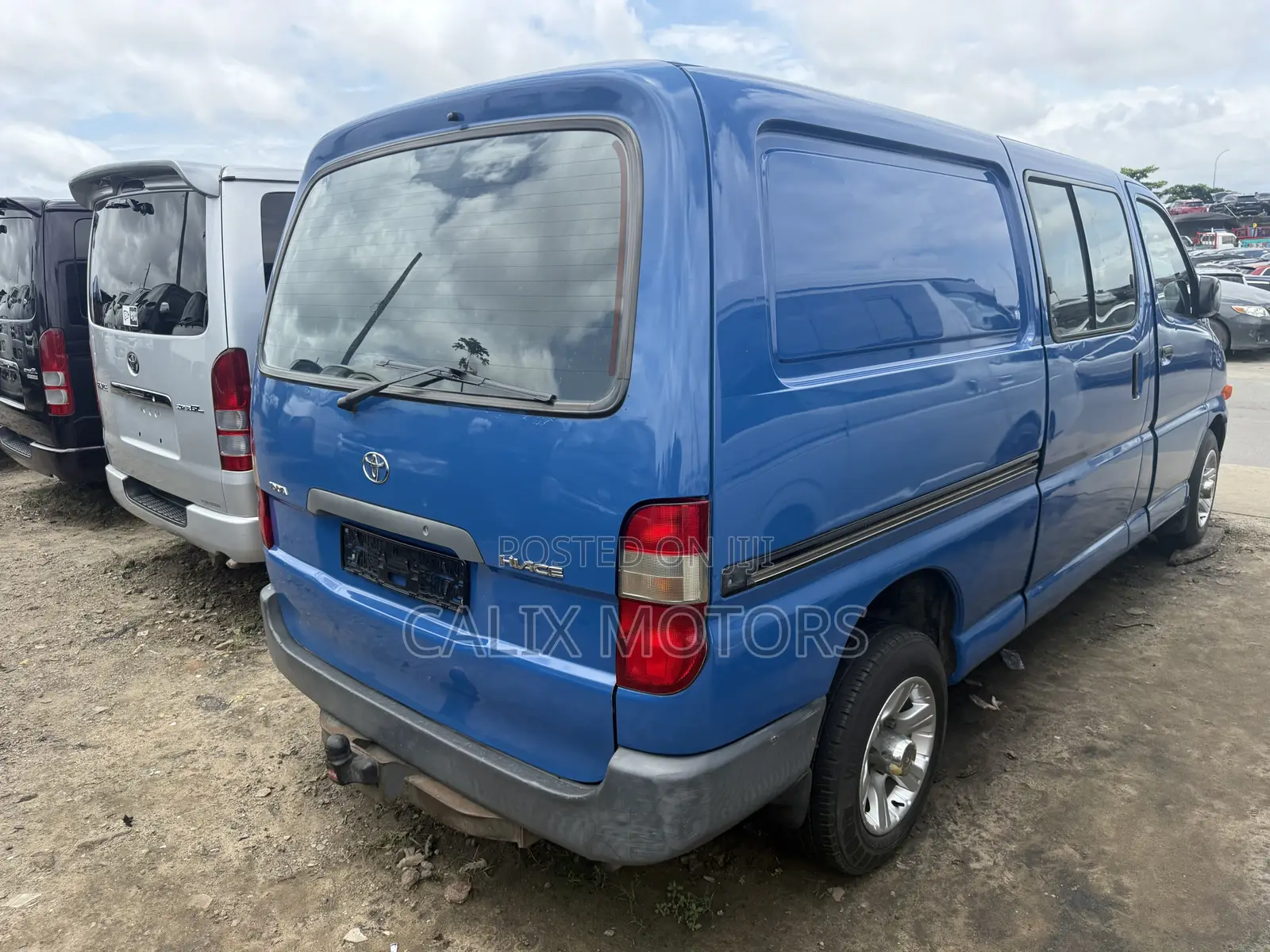 Toyota HiAce 2008 Blue