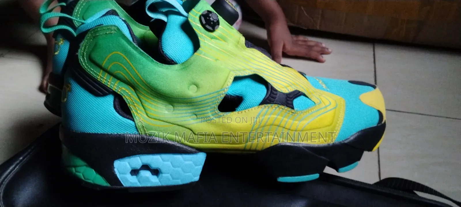 Reebok Chromat Sneakers