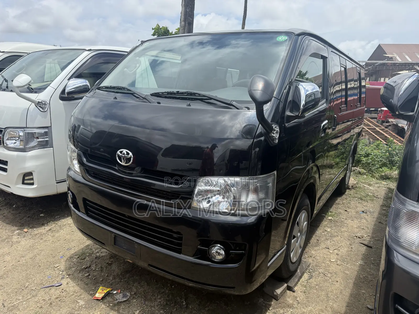 Toyota HiAce 2010 Black