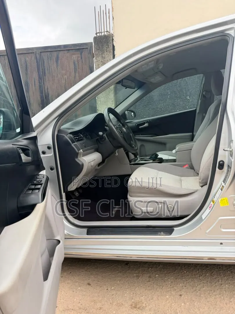 Toyota Camry 2014 Silver