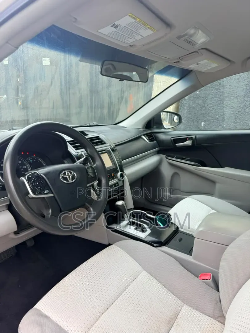 Toyota Camry 2014 Silver