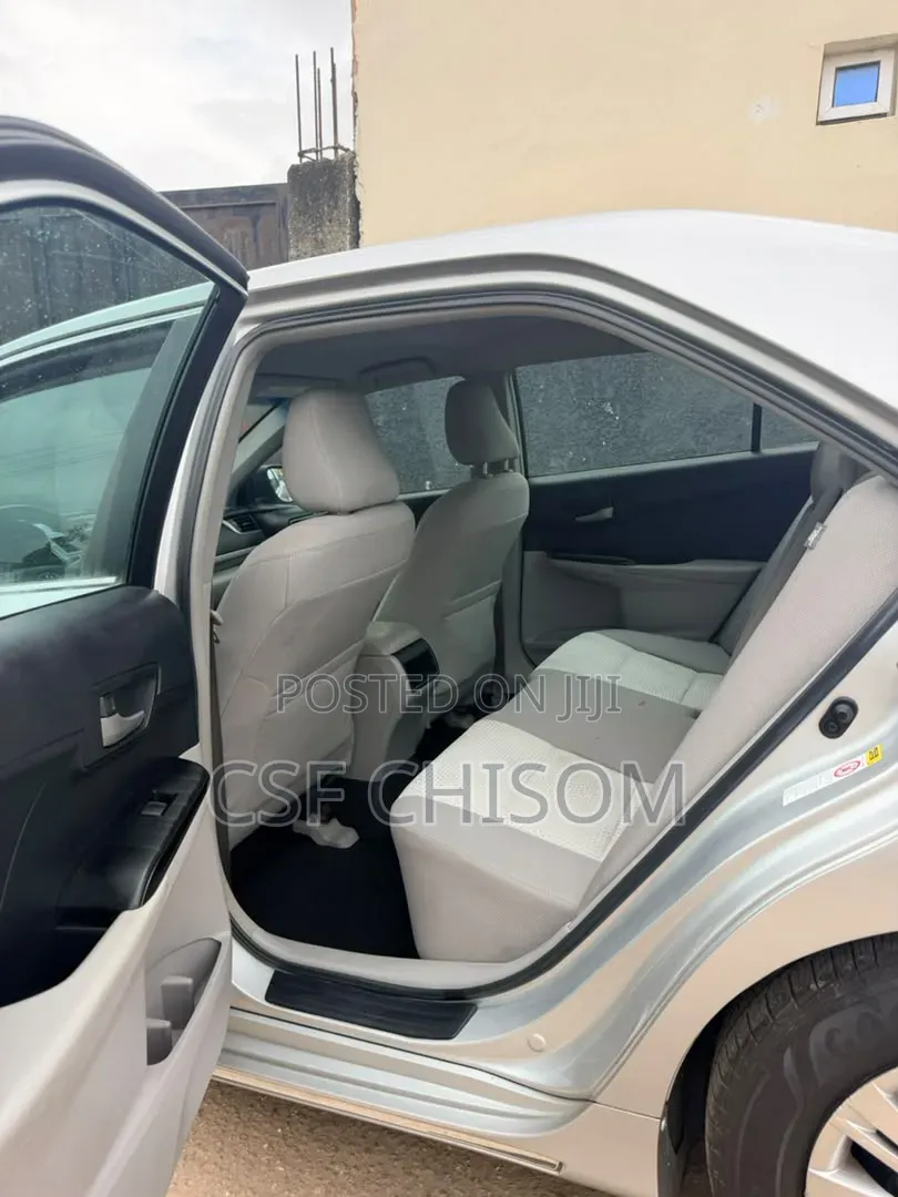 Toyota Camry 2014 Silver