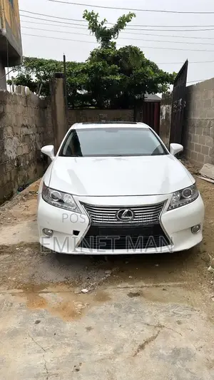 Lexus ES 2013 White