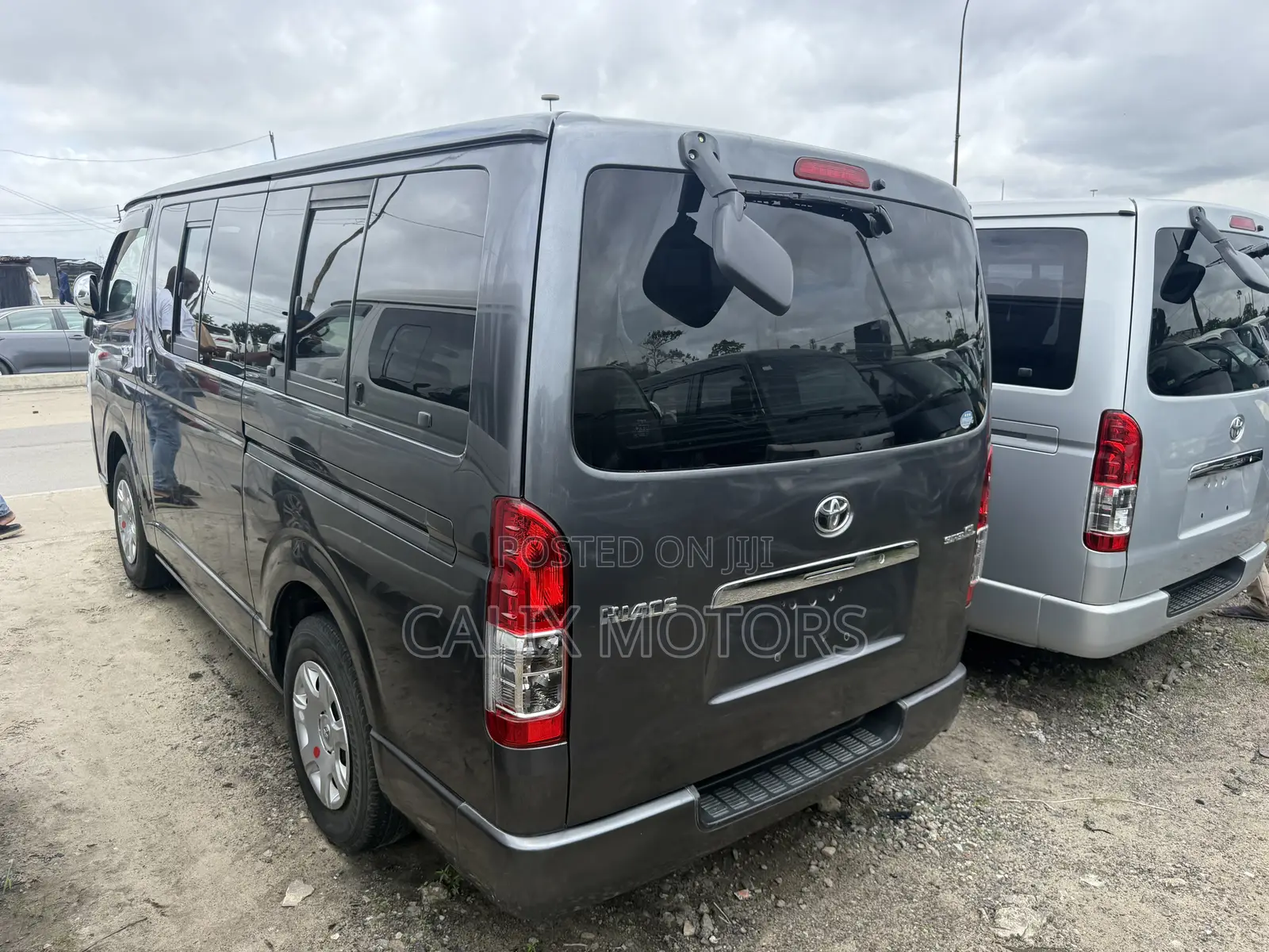 Toyota HiAce 2011 Grey