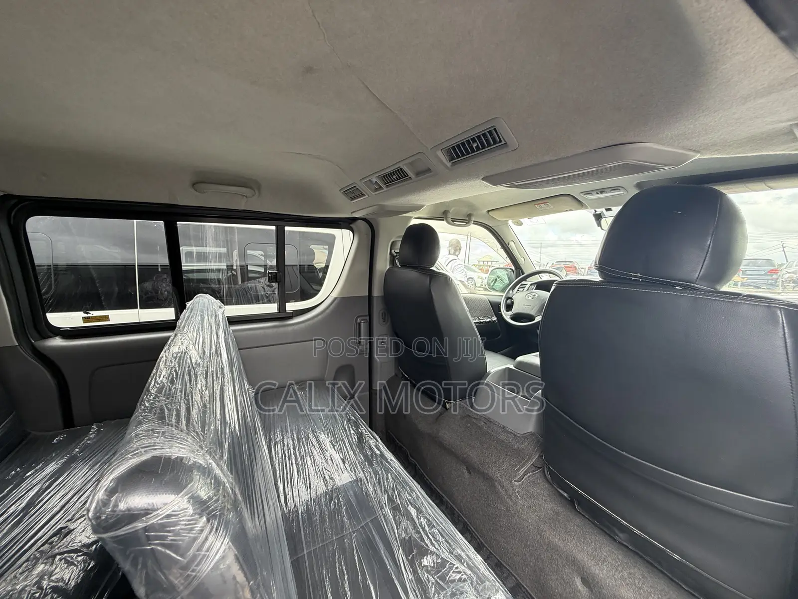 Toyota HiAce 2011 Grey