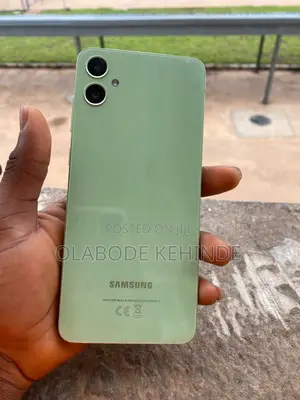 Samsung Galaxy A05 64 GB Green