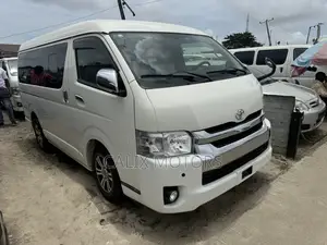 Toyota HiAce 2015 White