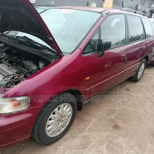 Honda Shuttle 2.3 1999 Red