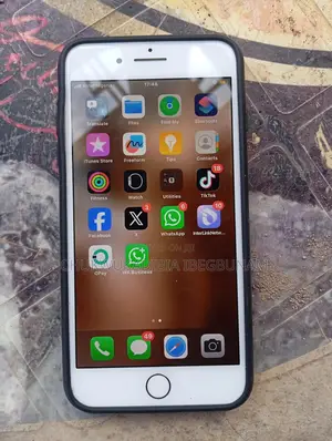 Apple iPhone 8 Plus 64 GB White